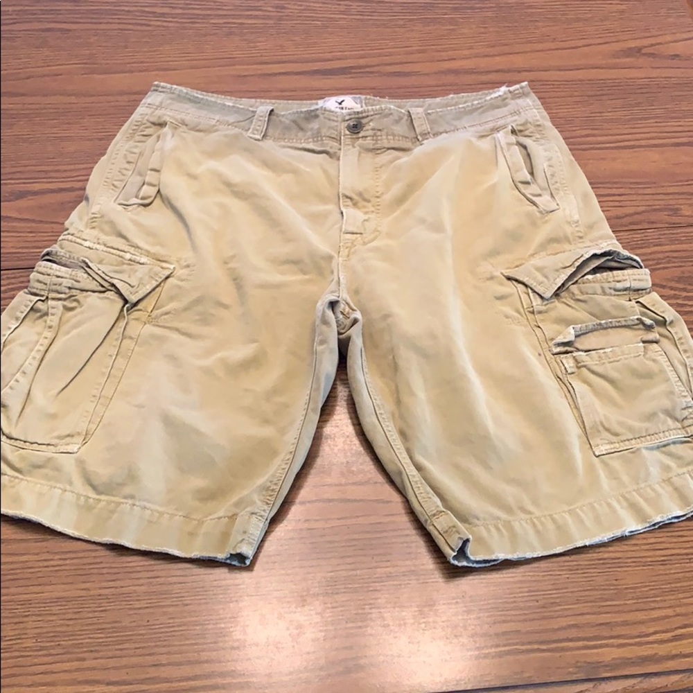Men’s American eagle cargo shorts